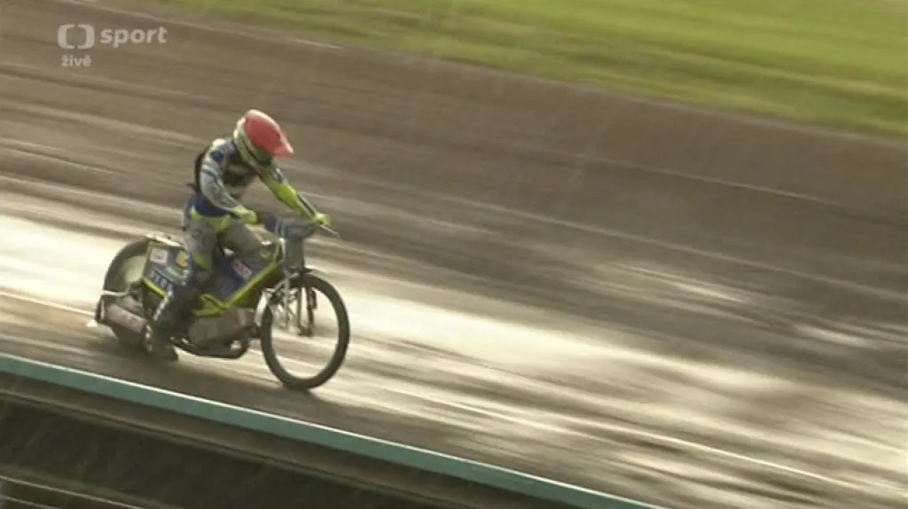 Třetí závod plochodrážní extraligy ovládl Slaný