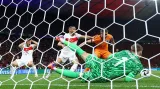 Moment utkání Nizozemsko – Turecko: Verbruggenův reflex zabránil vyrovnání (90.+2 min.)