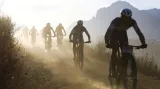 Čeští cyklisté se v šesté etapě Cape Epic trápili