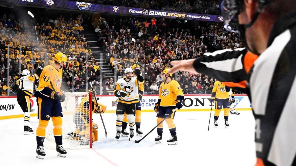 Utkání Nashville – Pittsburgh ve Stockholmu