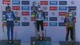 Medailový ceremoniál po zlatém vytrvalostním závodu Markéty Davidové