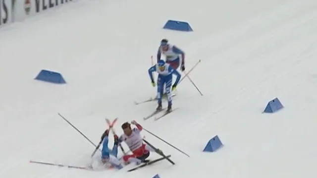 Rusům pomohl ke zlatu ve sprintu dvojic pád Finů a Norů