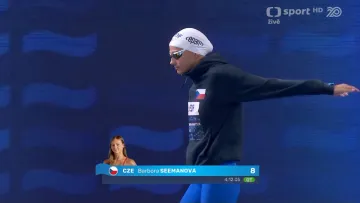 Seemanová brala ve finále kraulu na 400 m šestou příčku, zvítězila Quadarellaová 