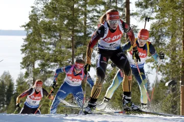 Hromadný závod biatlonistek