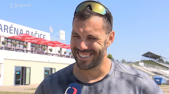 Dostál před MS: Hned bych dal medaili synáčkovi na krk