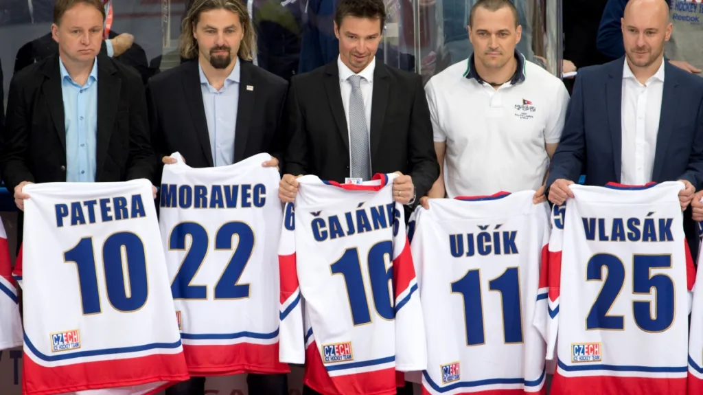 Část loučících se reprezentantů