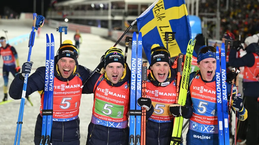 Radost švédské štafety po zlatu z MS v Novém Městě na Moravě