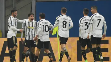 Juventus zdolal AC Milán a připravil mu první porážku