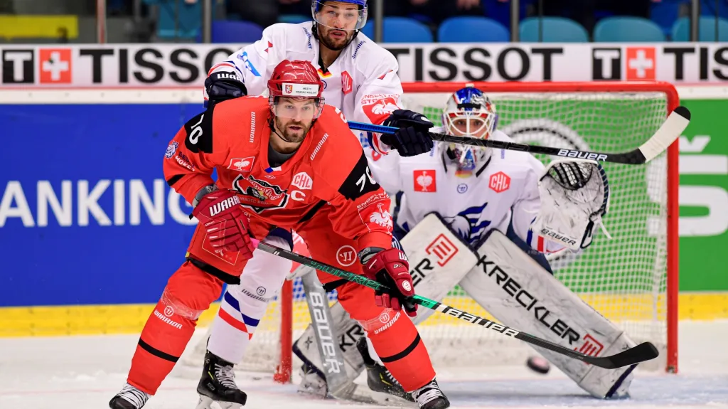 Radek Smoleňák z Hradce Králové v utkání Ligy mistrů