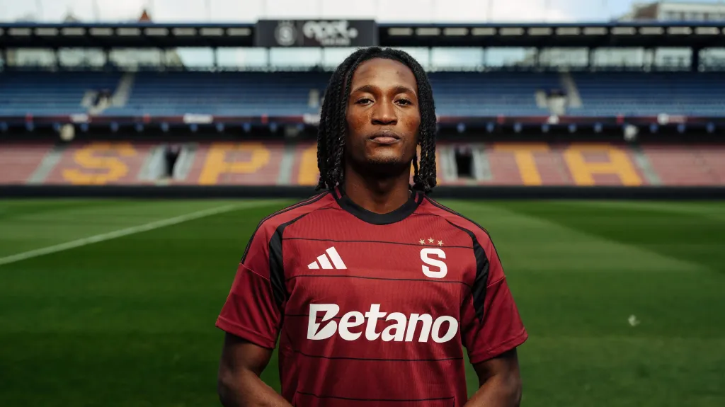 Santiago Eneme je první posilou Sparty Praha