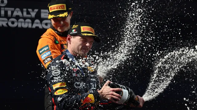 Verstappen ukončil v Imole Piastriho vítěznou sérii