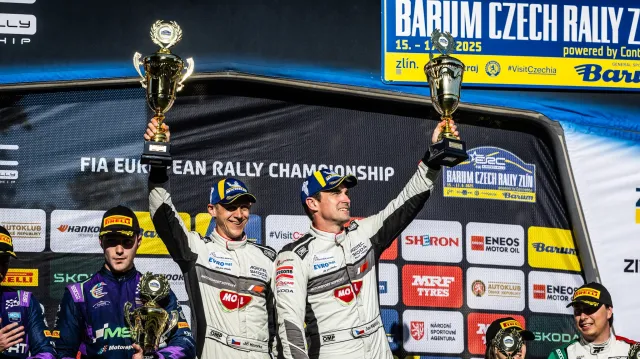 Kopecký po dvanáctém vítězství na Barum rallye vede mistrovství ČR