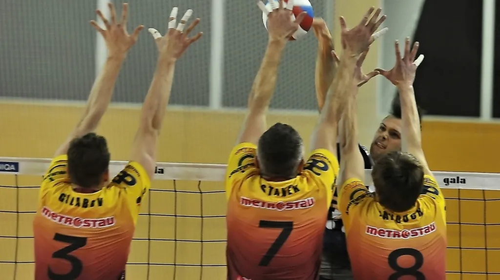 Blok libereckých volejbalistů