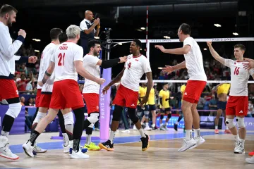 Volejbalisté Polska se radují po výhře nad Brazilci