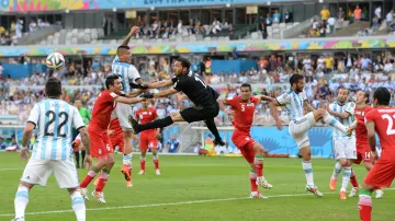 Íránský brankář Alireza Haghighi