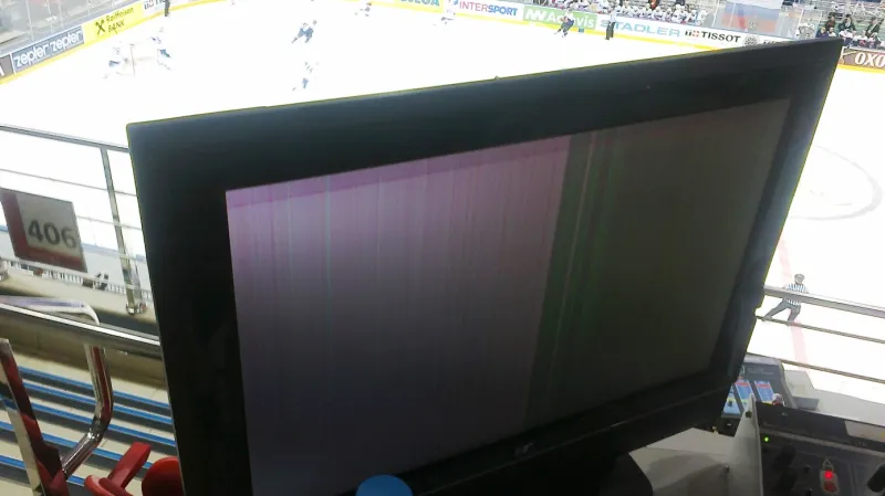 Pohled z komentátorského stanoviště v hale Čižovka