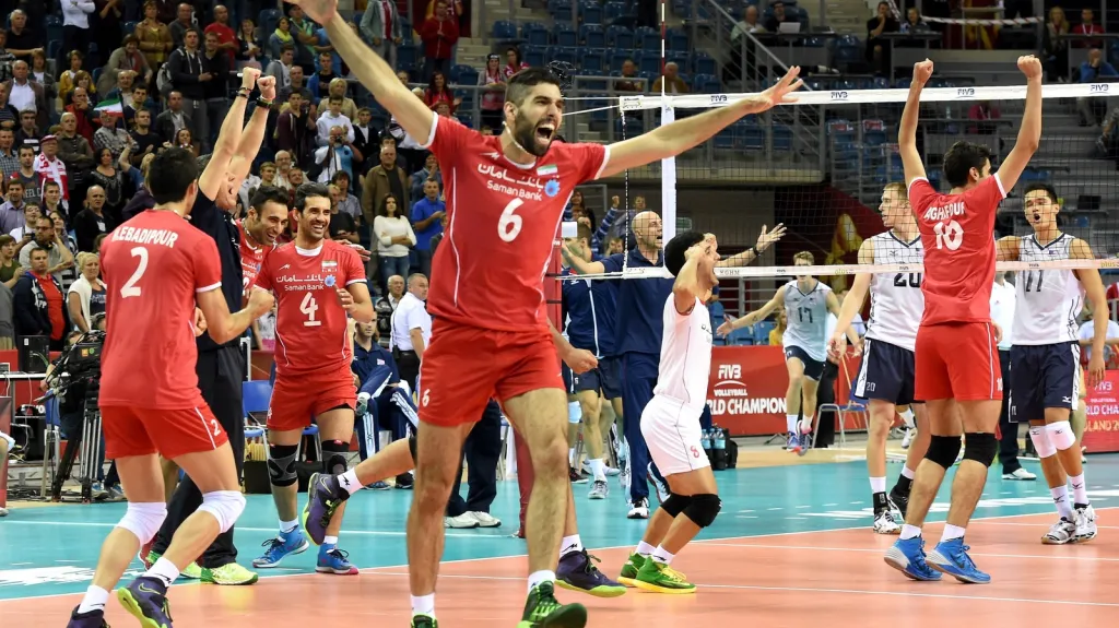 Radost volejbalistů Íránu