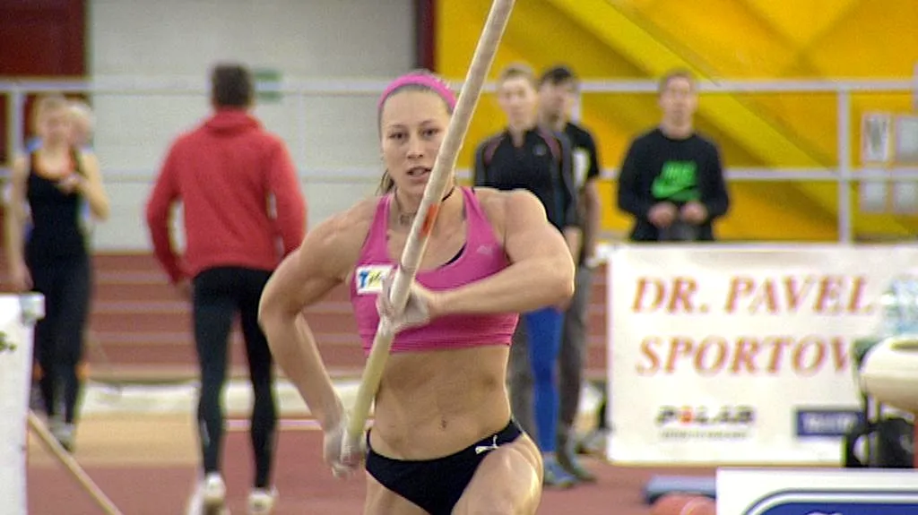 Tyčkařka Jiřina Ptáčníková