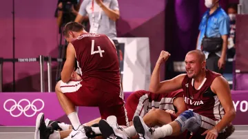 Záznam finálových zápasů žen a mužů v basketbalu 3x3