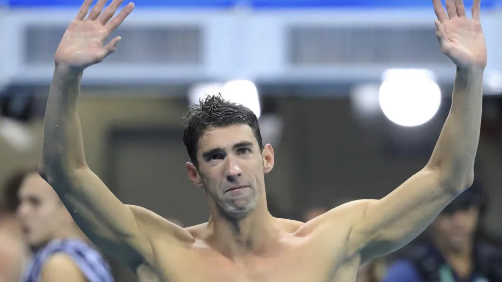 Plavecký král Michael Phelps se rozloučil pěti zlatými medailemi