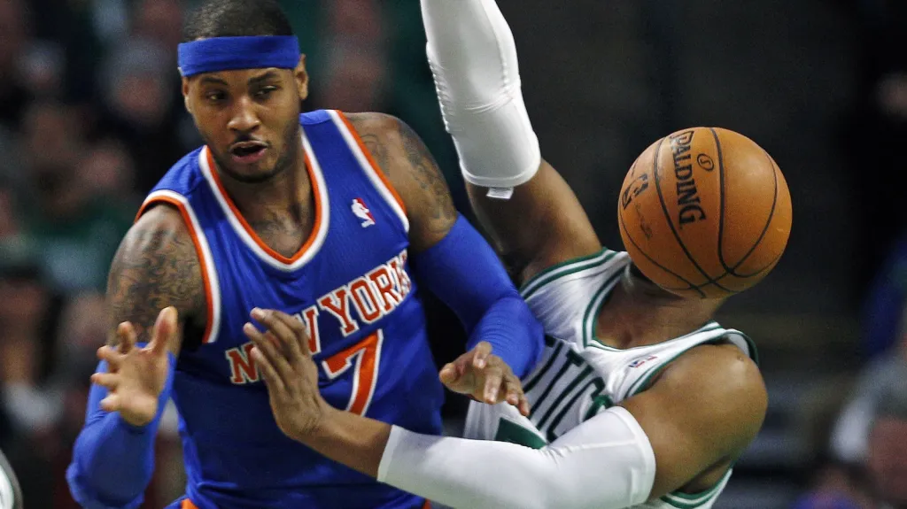 Carmelo Anthony v utkání s Bostonem