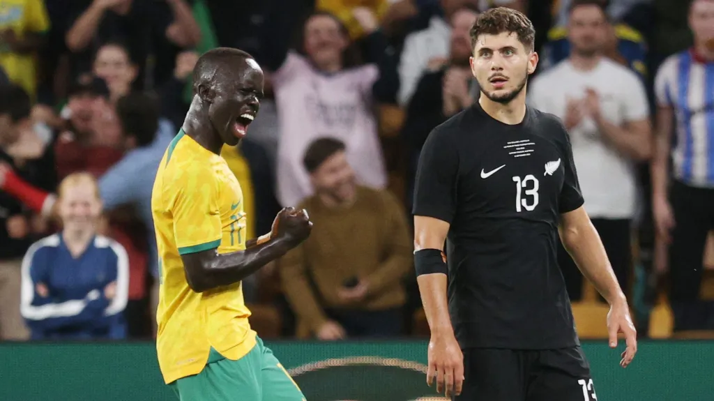 Awer Mabil se raduje z gólu v dresu australské reprezentace