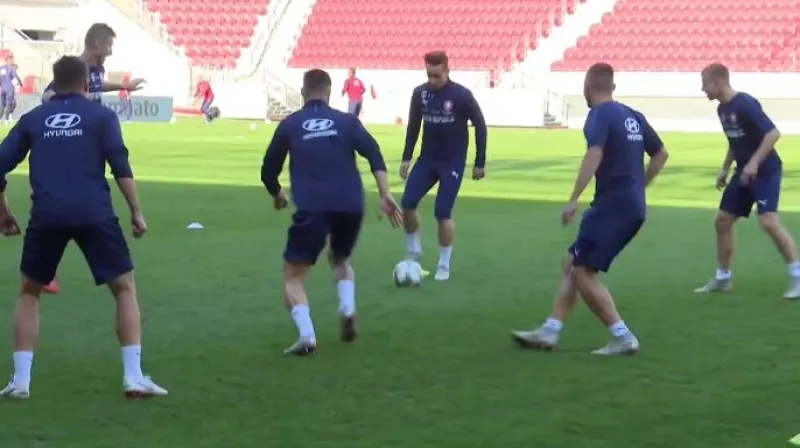 Fotbalová reprezentace už je na Ukrajině