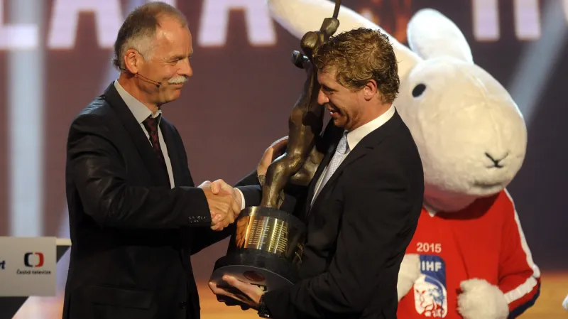Voráček se stal poprvé v kariéře vítězem Zlaté hokejky