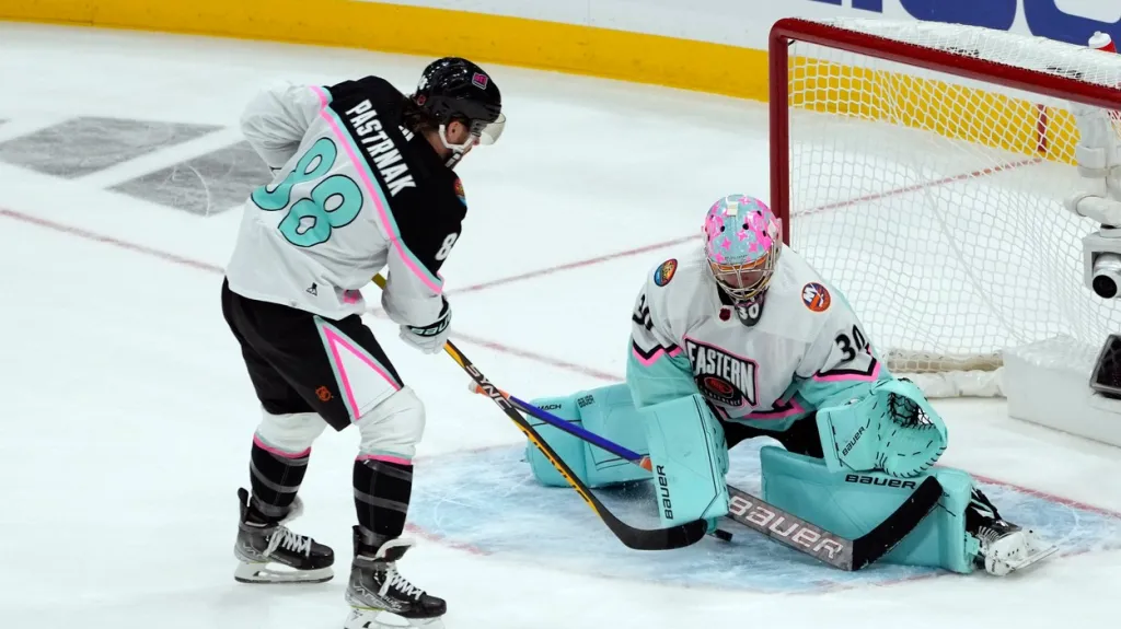 David Pastrňák skóruje v Utkání hvězd