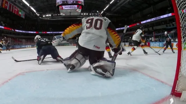 Gól v utkání USA – Německo: Garland – 2:0 (27. min.)
