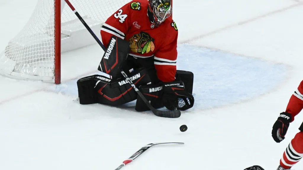 Petr Mrázek pomohl Chicagu 32 zákroky k výhře nad Minnesotou 