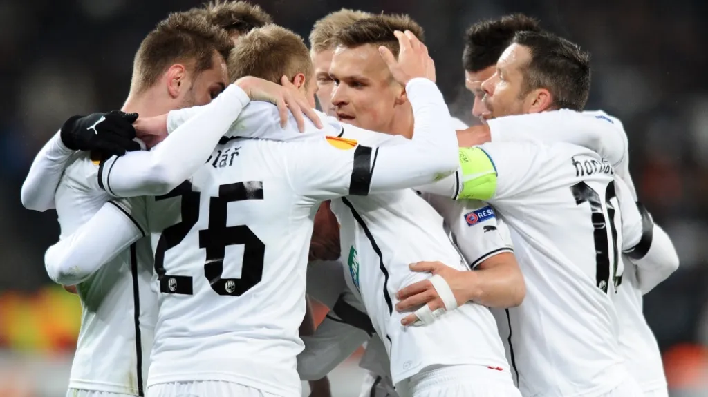 Radost fotbalistů Plzně po gólu v Doněcku