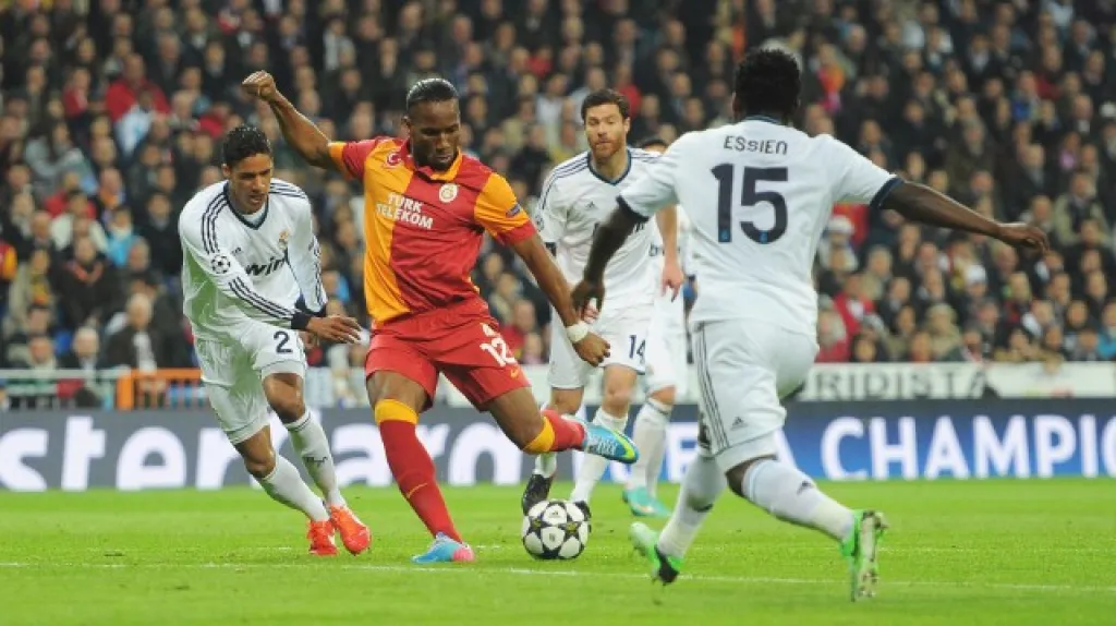 Didier Drogba v utkání s Realem