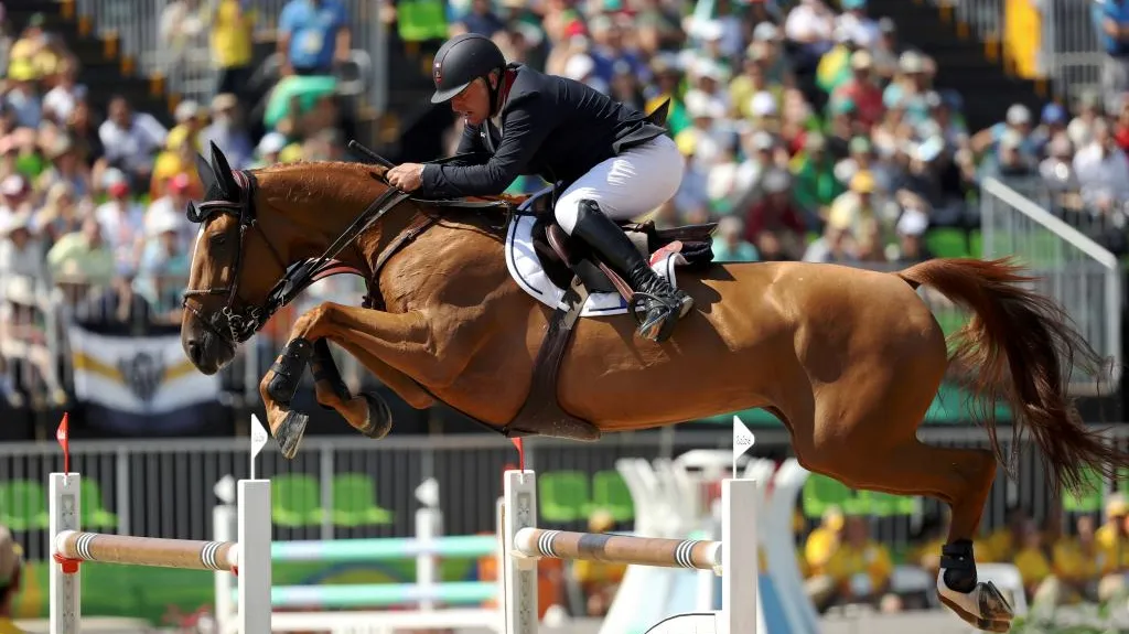 Francouzský jezdec Roger Yves Bost