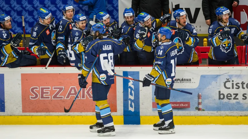 Nerozlučná kladenská dvojka v baráži Tomáš Plekanec a Jaromír Jágr slaví gól