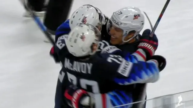 Gól v utkání USA - Kanada: Lee - 3:1 (58. min.)