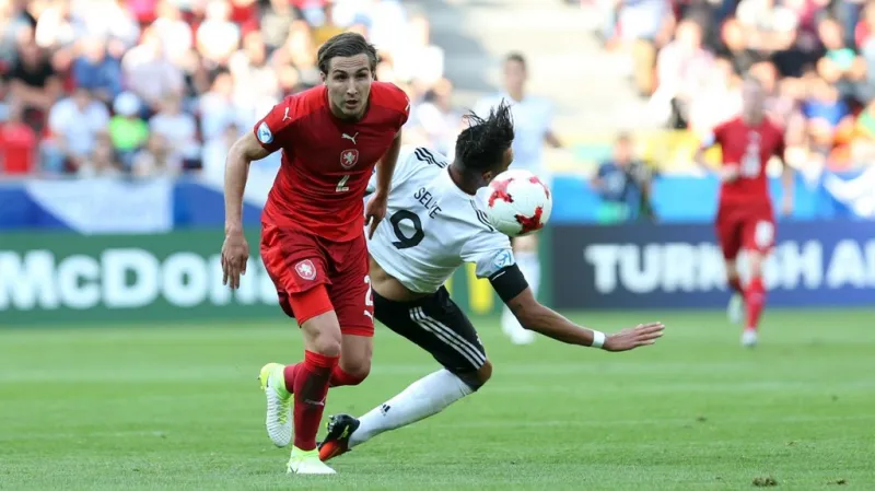 Stefan Simič v utkání s Německem