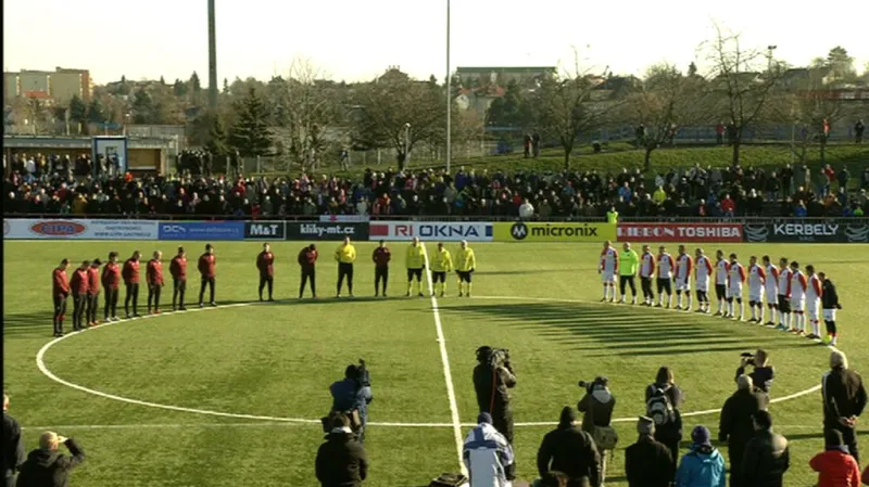 Internacionálové uctili minutou ticha památku Pavla Srníčka