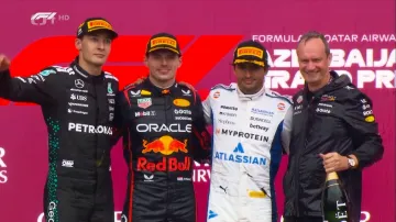 Verstappen ovládl závod v Baku