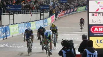 Matthew Hayman poráží Toma Boonena