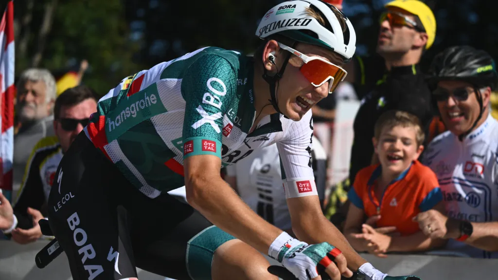 Lennard Kämna byl v závěru 100 metrů od etapového vítězství. Po svém triumfu na Etně by tím přidal další velký úspěch