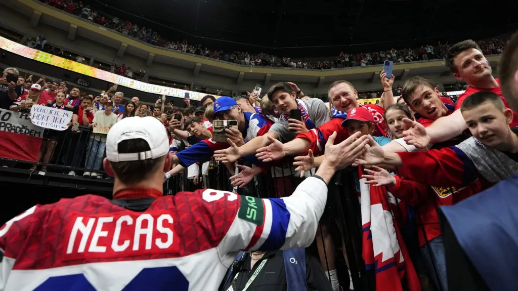 Martin Nečas s fanoušky