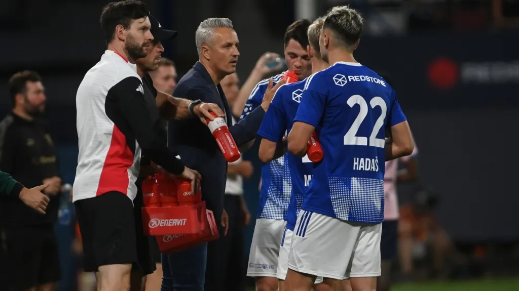 Trenér Olomouce Tomáš Janotka v duelu s Malmö