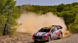 Neuville se dostal do vedení Rally Akropolis