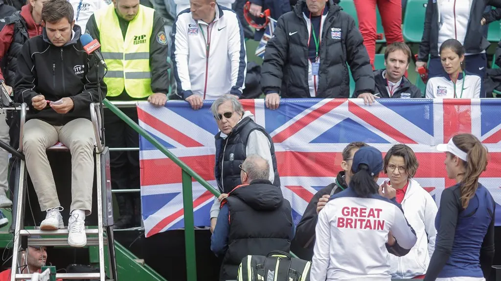 Ilie Nastase opouští kurt