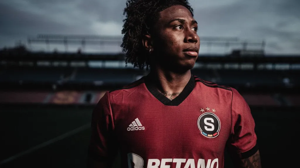 Ángelo Preciado v dresu Sparty