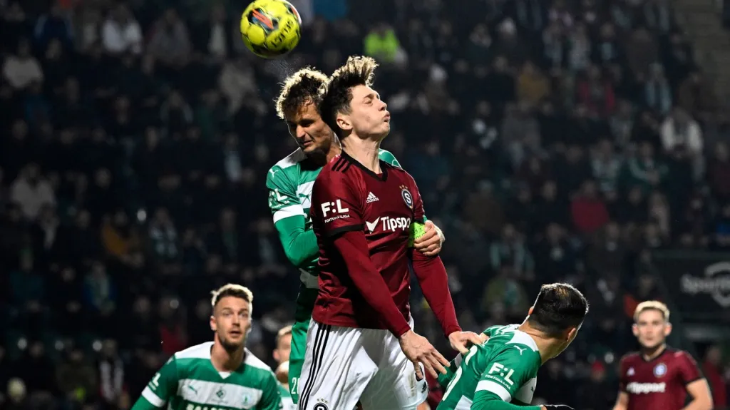 Ladislav Krejčí v  utkání s Bohemians