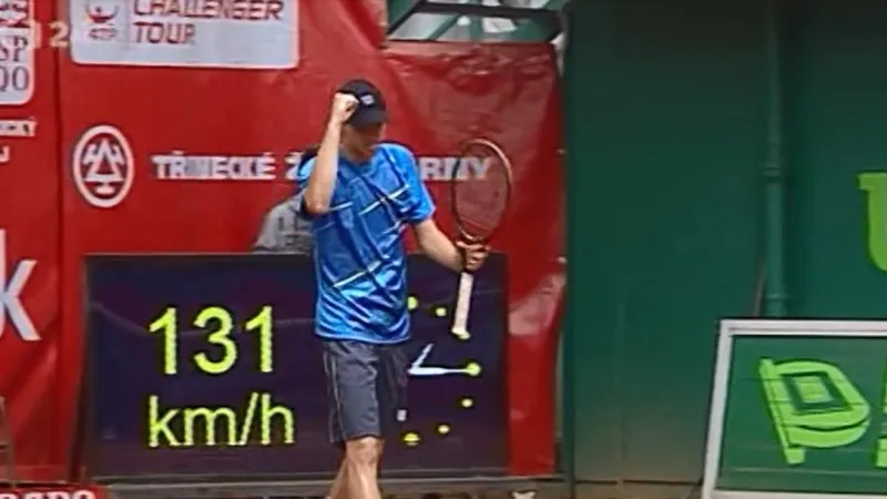 Pavlásek porazil ve čtvrtfinále challengeru v Prostějově i Rosola