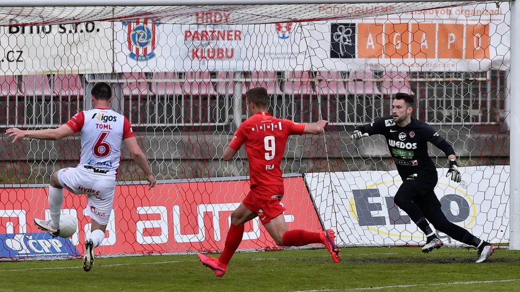 Pardubický Martin Toml skóruje proti Zbrojovce