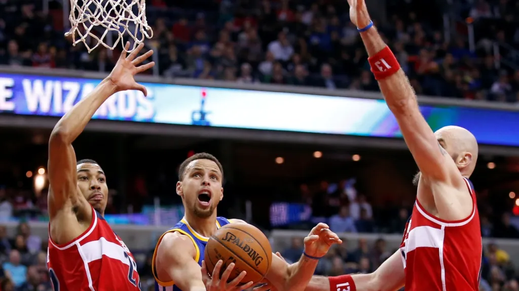 Utkání Washington - Golden State